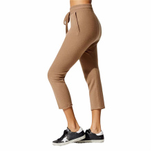 2020 Jiejin Neues Design Baumwollstrecke Brown ausgestattete Jogginghosen Frauen Sport Capri Joggerhose